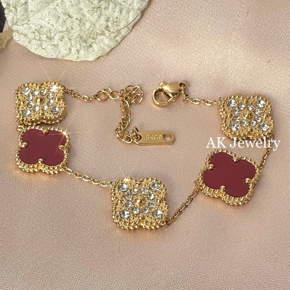 💎18k LUXURY QUATREFOIL Clover Flower 5 Motif Bracelet, Ruby Red Pave Color Gold - Picture 1 of 4